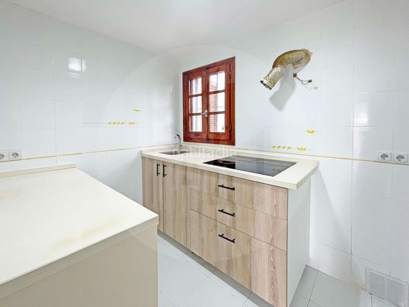 Foto f105c310-22f9-4f34-9da4-3ebf23740b5f. Semi detached house with parking in Alcossebre