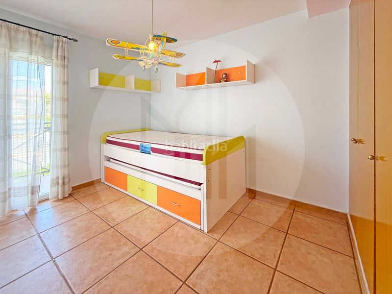 Foto 469ae34b-30e1-4d1e-8e13-bfdde10e4422. Casa adossada amb aparcament a Massamagrell