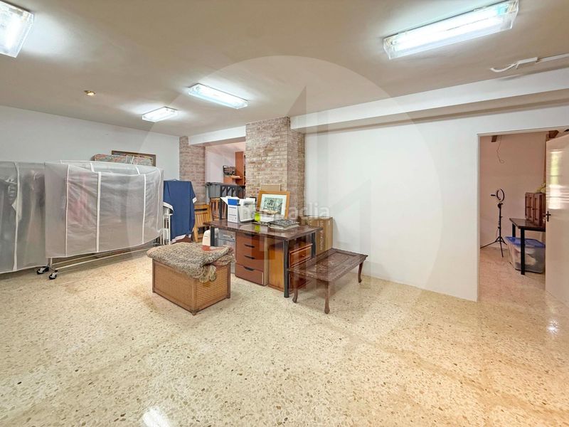 Foto c2b0328d-385e-41fa-8d5c-07d612a396fb. Chalet en Riba - roja de Túria