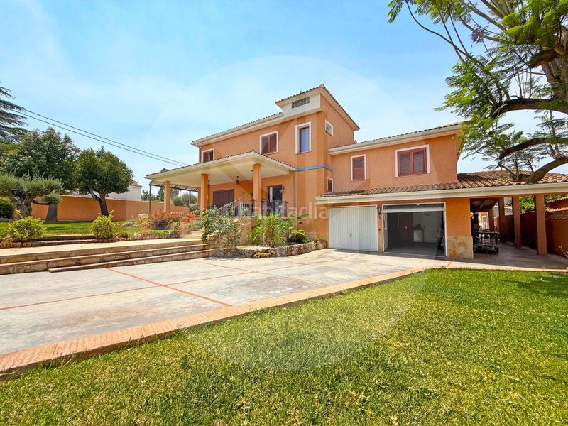 Foto f660c99e-29f6-43ea-9383-a4769569beae. Chalet en Riba - roja de Túria