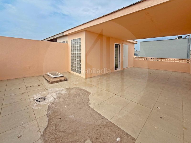 Foto 14ac2d53-aba7-4e22-a5ce-89bd0cbb431a. Casa adossada amb calefacció aparcament piscina a Almazora / Almassora