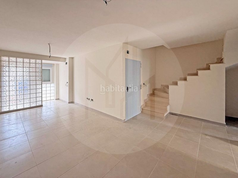 Foto d4a5f61a-aed0-4ce4-a9a3-07e804192832. Casa adossada amb calefacció aparcament piscina a Almazora / Almassora