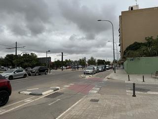 Aparcament cotxe a Els Orriols. .oportunidad exclusiva.se vende plaza de garaje en torrefiel, id