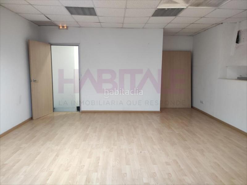 Foto 3180fd60-0b5c-4c48-972b-a049e4760af5. Local comercial a Barrio de Patraix Valencia