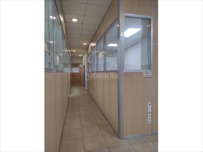 Foto 77502049-15ac-49c1-a5bd-1ba2c3cf85ae. Local comercial a Barrio de Patraix Valencia