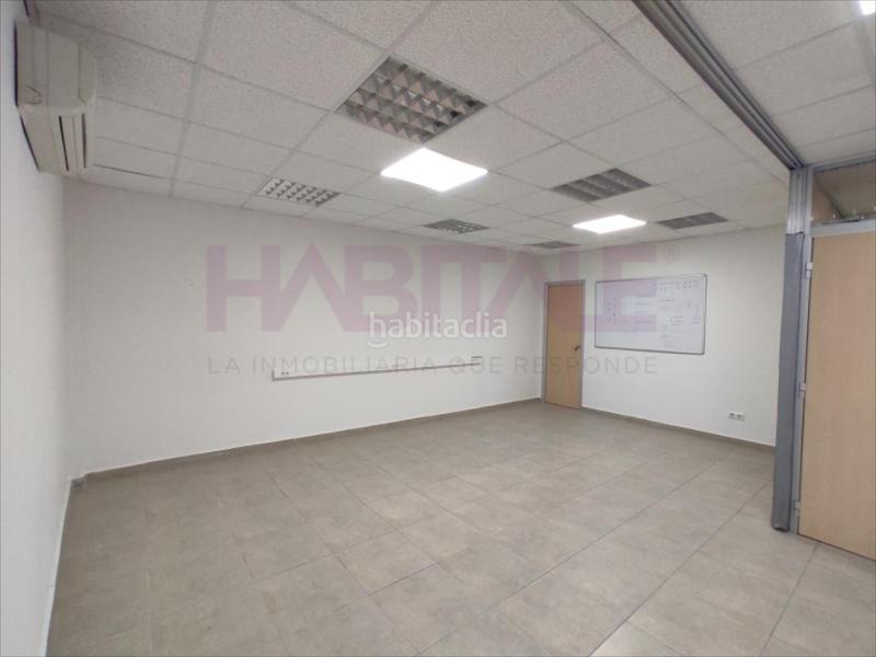 Foto adbd208b-d009-4c3a-a21e-cbe74440b1e7. Local comercial a Barrio de Patraix Valencia
