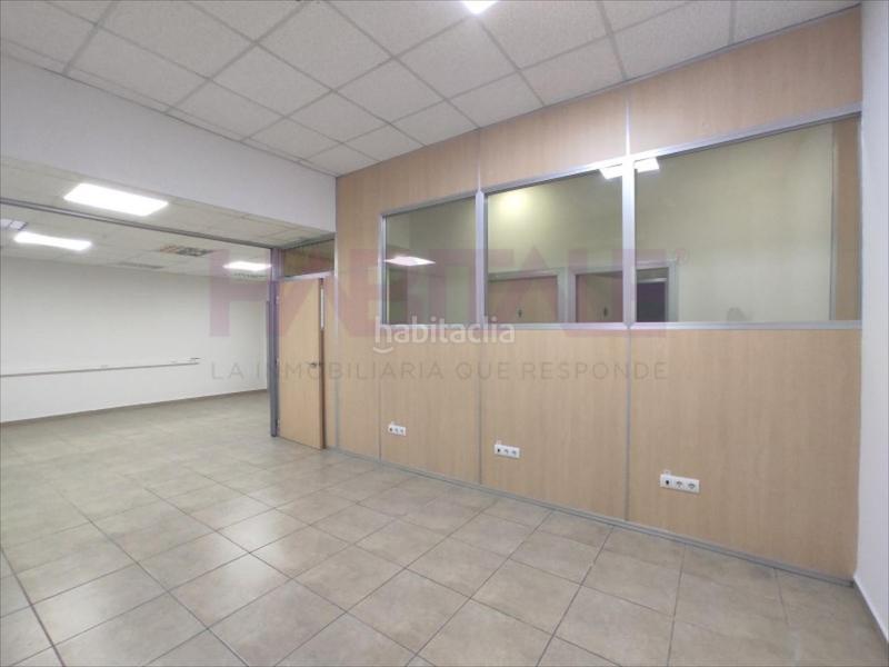 Foto efde797f-a8fb-4506-aef5-3bacabf13bbb. Local comercial a Barrio de Patraix Valencia