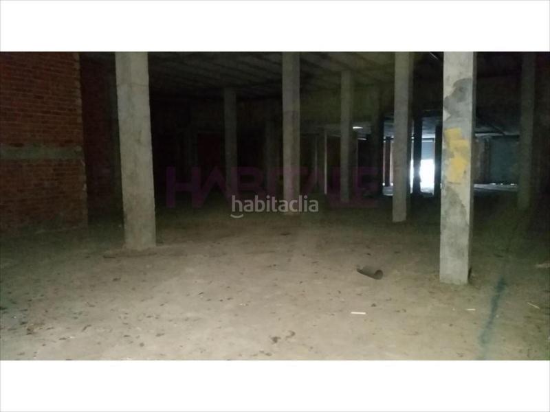 Foto cf82aef6-0d41-4a4c-9b67-cbf28042fcc8. Local comercial en Canals