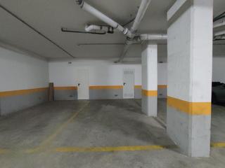 Aparcament cotxe a Nou Benicalap. .oportunidad unica.se vende plaza de garaje y trastero en  nou b