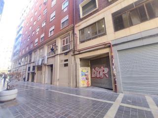 Local Comercial a Sant Francesc. .oportunidad exclusiva.precio no negociable.inmueble en planta b