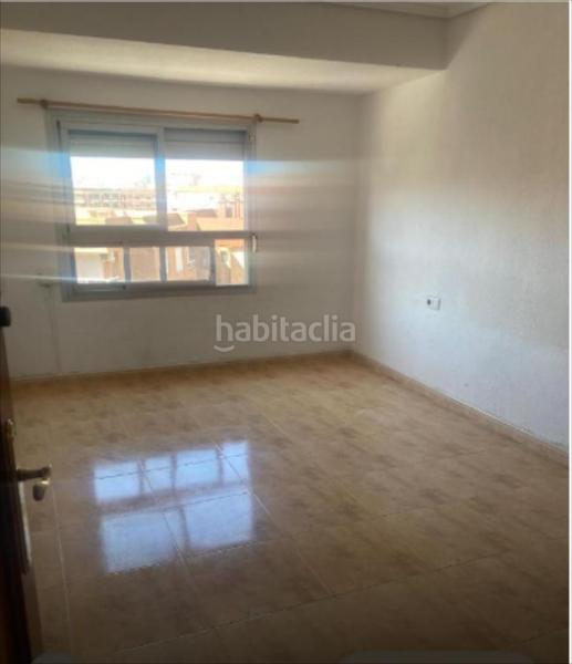 Foto 54ec48e7-a24e-4460-9b1e-3e85dd6b3b28. Apartamento se vende acogedor inmueble en el distrito de benicalap, próximo al estadio nou mestalla club de fútbol sad y junto a la en Valencia