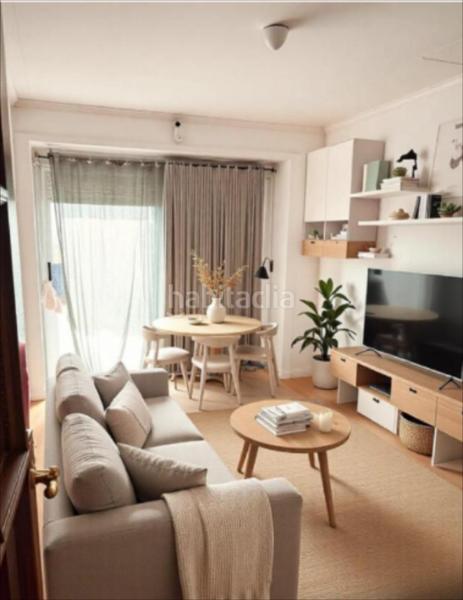Foto ca59b0fd-0b5f-4ce6-8d8e-8002ac10cb8d. Apartamento se vende acogedor inmueble en el distrito de benicalap, próximo al estadio nou mestalla club de fútbol sad y junto a la en Valencia