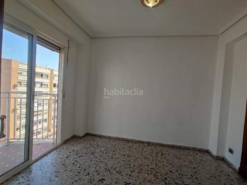 Foto 250cbd5f-78aa-45e4-bf55-9d899b4dd349. Piso .oportunidad exclusiva.luminoso y soleado inmueble en venta en la saïdia, en el barrio de Tormos.consta de 90 m. de superficie con en Valencia