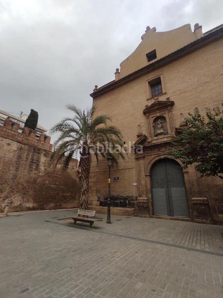 Foto e4113c28-4d64-4875-901a-025874133824. Parking voiture dans El Carme Valencia