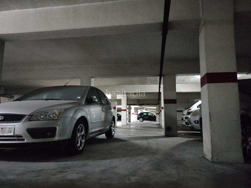 Foto 8e398260-2936-4304-9393-b67bc1171509. Aparcament cotxe a La Constitución-Canaleta Mislata