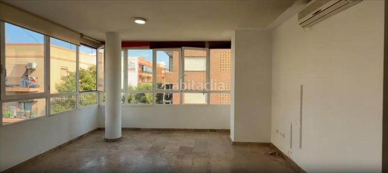 Foto 38194a6d-8422-4569-94a4-025a4a953e43. Affitto attico in Torrefiel Valencia