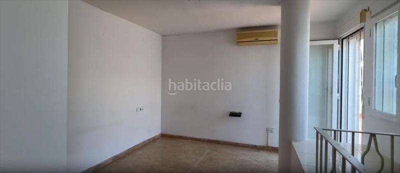 Foto a1c3102b-9e59-47be-9ad0-ea0cc5efcd5e. Miete dachwohnung in Torrefiel Valencia