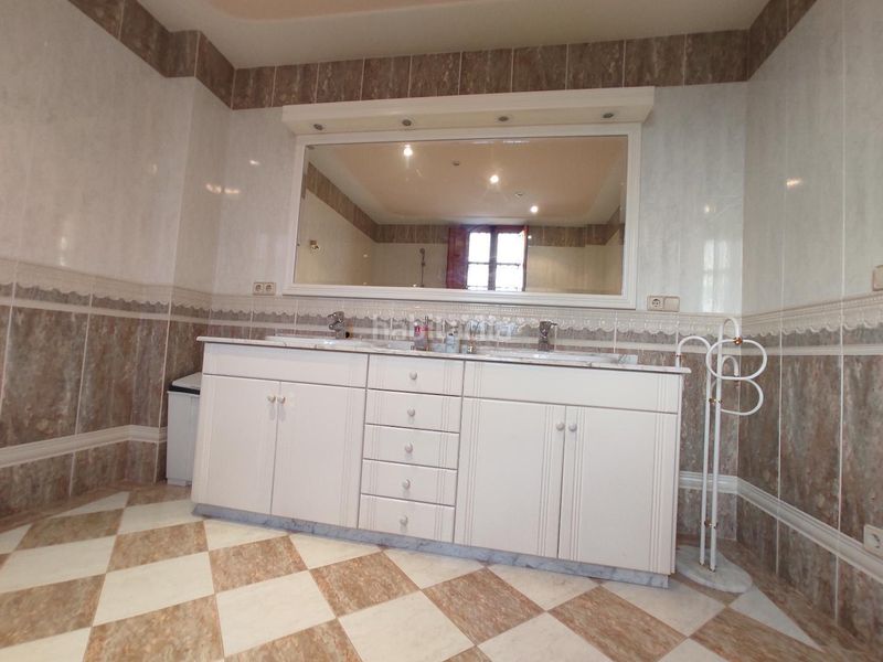 Foto 4d554941-5aa9-4f32-9f62-954cdc149889. Casa amb piscina a Saboya Alboraya