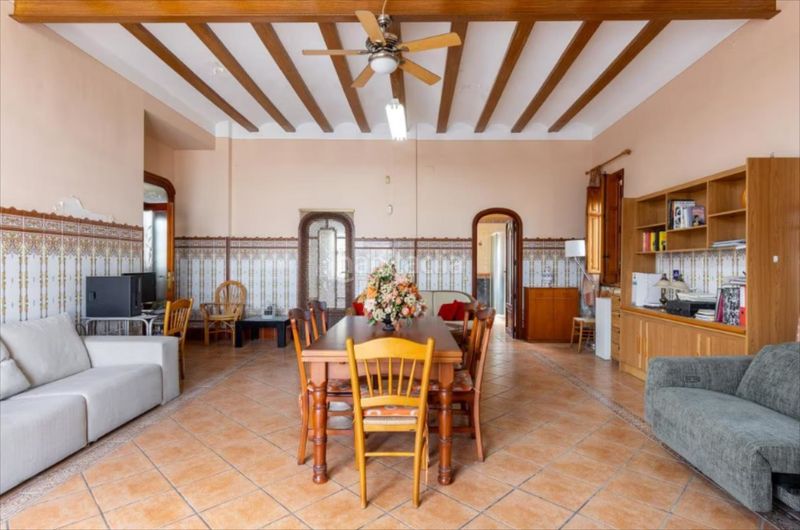 Foto ade5f8b3-921f-4d5c-96c4-1a5fc3f81923. Casa amb piscina a Saboya Alboraya