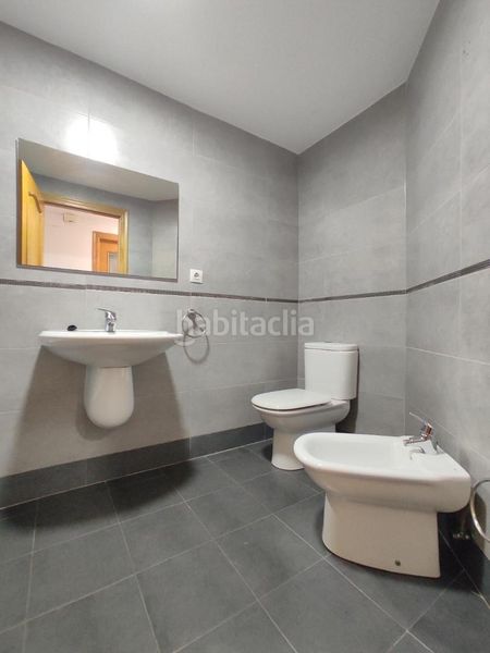 Foto 31b741b2-8c88-47f1-a3b3-d72817a5d34f. Pis a Tormos Valencia