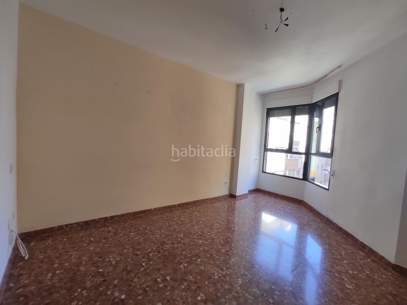 Foto 4a72243e-a757-4d96-a839-7c49f49c5a3d. Pis a Tormos Valencia