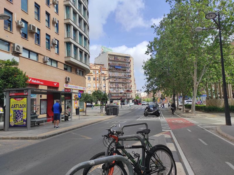 Foto baaef486-062a-4397-b368-eb93e9bd5f05. Aparcament cotxe a Tormos Valencia