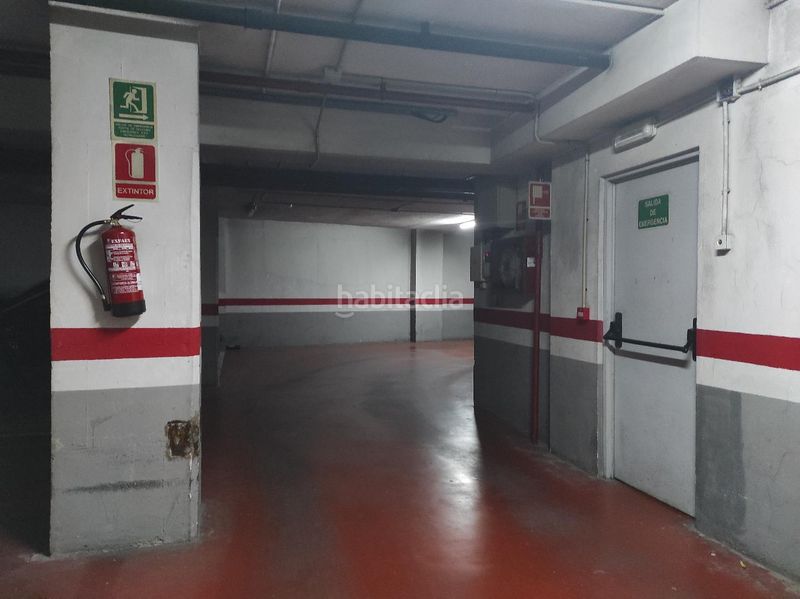 Foto c56bbc66-d40f-4815-ab06-4acc4a718d45. Aparcament cotxe a Tormos Valencia