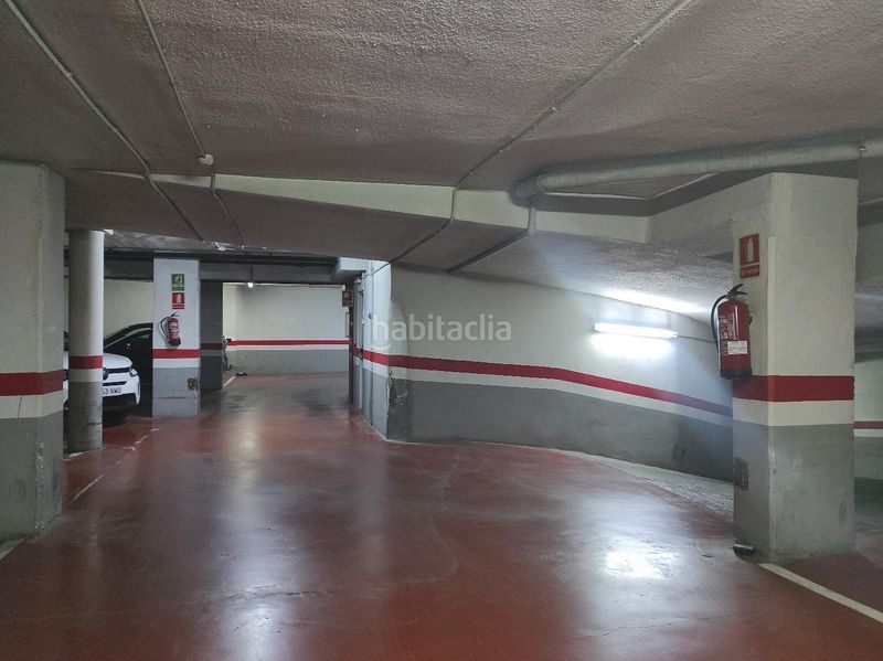 Foto e6464189-9ed0-488e-9b61-8ad3b1a5b102. Aparcament cotxe a Tormos Valencia