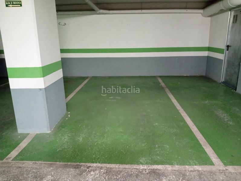 Foto acb46933-2ea0-4d45-9a6b-70f39a5df34f. Aparcament cotxe a Tormos Valencia