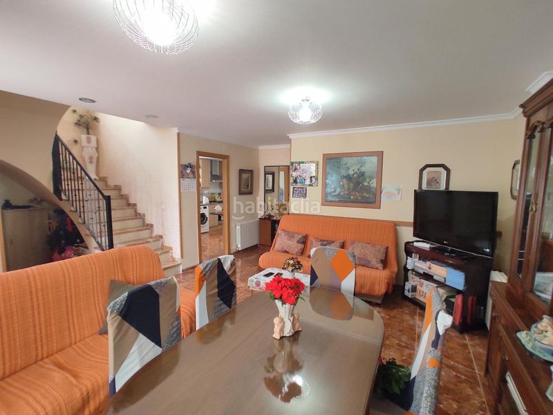 Foto aa78ab4e-4084-4167-8001-b9233a49830a. Casa amb piscina a Turís