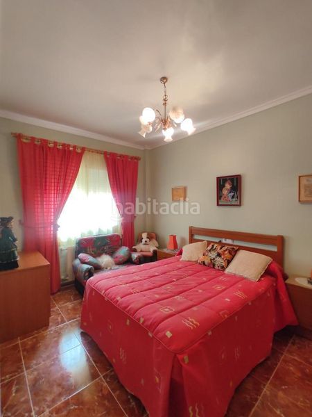 Foto ea1ad4b6-3e4c-45f7-9047-c015d90492e2. Casa amb piscina a Turís