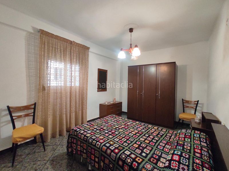 Piso inmueble exterior de cinco habitaciones y dos baños. en Valencia - Imagen 9