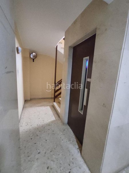 Piso inmueble exterior de cinco habitaciones y dos baños. en Valencia - Imagen 3