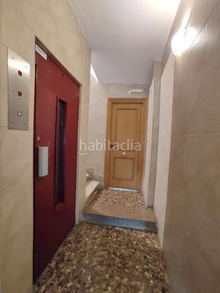Foto 83a39e74-bf98-4d40-b61a-60271565f96b. Piso inmueble reformado en edificio con ascensor. en Valencia