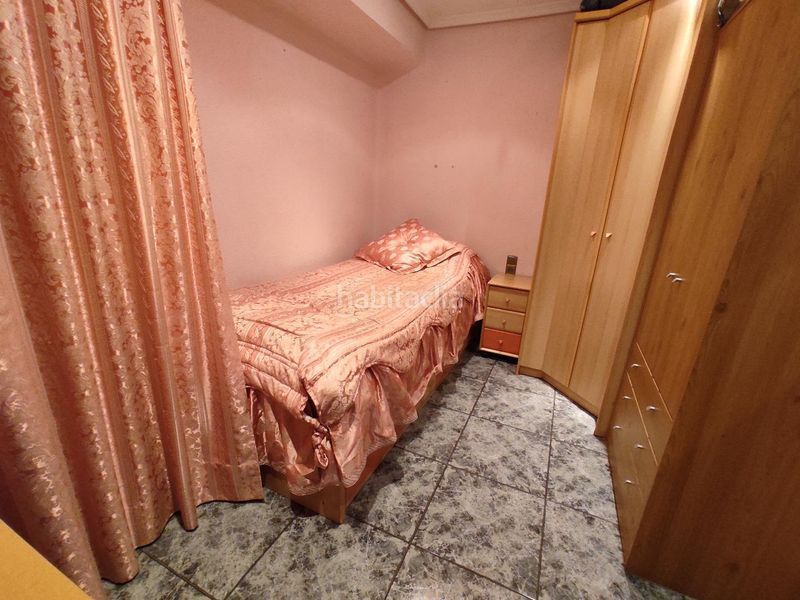 Foto c79cc5cb-a1bd-407f-90c4-01ed383b730f. Piso inmueble reformado en edificio con ascensor. en Valencia