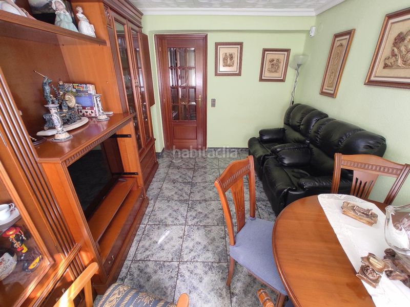 Foto f58fa451-5cf5-4a3a-86a9-d2a2c97e84c8. Piso inmueble reformado en edificio con ascensor. en Valencia