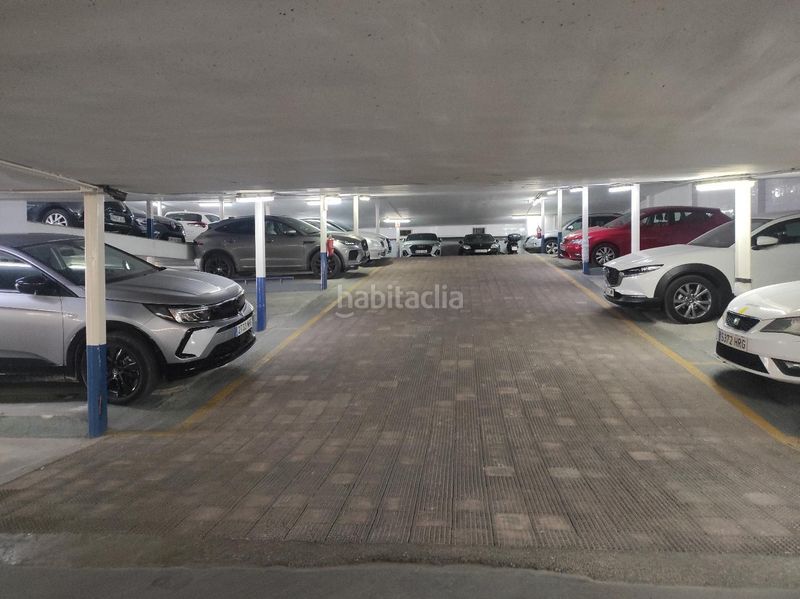 Foto 4d132e0d-4e22-463a-b88c-c77ea5fb8542. Aparcament cotxe a Marxalenes Valencia