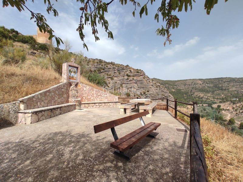 Foto f0ca7474-b0b0-4599-867d-ceec70bedb35. Casa adossada a Enguídanos