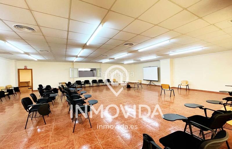 Foto 54fbf743-0755-49c5-8d1c-79f9809d29b3. Capannone industriale in calle vial 1 5b in Novetlè