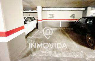 Car parking in Carrer de la Tapineria 1