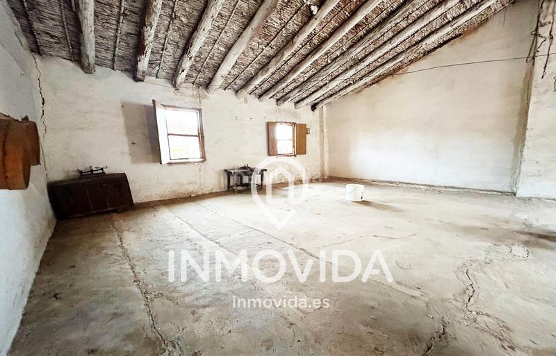 Foto 328067e4-6f69-4b30-8085-04496e6376fc. Casa amb aparcament a Xàtiva