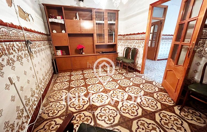 Foto 3be9765c-3fac-4ec2-86f7-cb5606a83520. Casa amb aparcament a Xàtiva