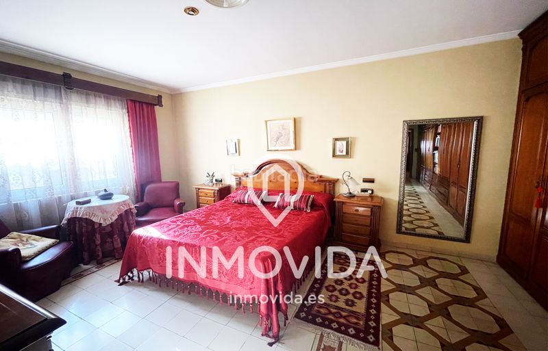 Foto c2cfdf76-4e19-40b6-b2a5-ca17b94e1a4a. Casa amb aparcament a Xàtiva
