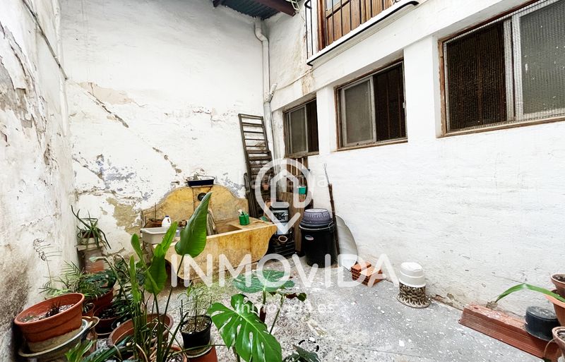 Foto f0588ad7-9682-4bd1-a735-a92f2d2659cf. Casa amb xemeneia a Xàtiva