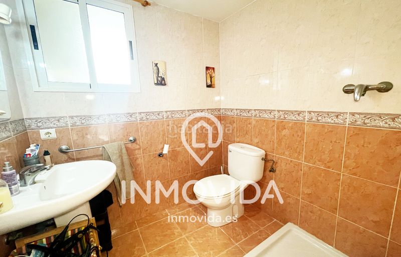 Foto 406e933a-73d1-4dee-bbf3-c86b6e52dfc2. Casa amb aparcament a Senyera