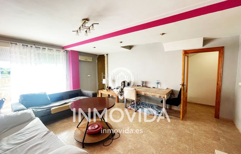 Foto ab510f9d-b840-48cd-bef7-ab887e9b3342. Casa amb aparcament a Senyera