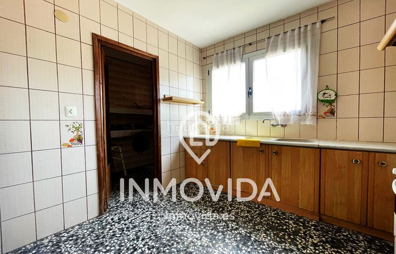 Foto 6bd81ba6-a706-4218-86f7-1f2a6487bef4. Edificio in Moixent