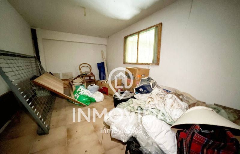 Foto ad0ea8fb-1bf1-4426-8f0a-347bd19cea6a. Edificio in Moixent