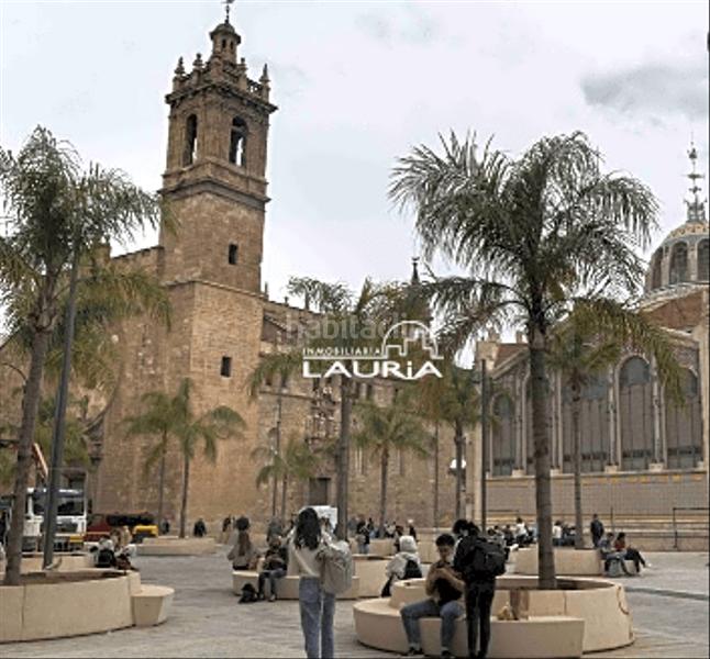 Foto 1586f225-d0b2-4c5b-abce-a14586d06b2f. Parking voiture dans El Mercat Valencia