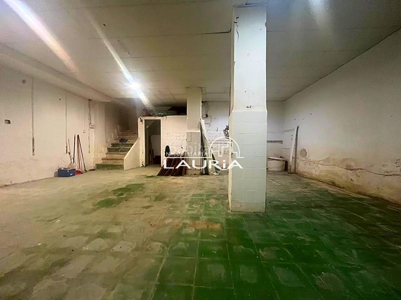 Foto a4135e4b-0b17-46c5-8ae1-17d97f0af7d0. Local comercial local en venta inversión centro dEl Carmen en Valencia